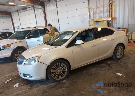 2014 Buick Verano из США, поврежденный, VIN 1G4PP5SK0E4126330